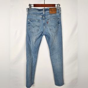 Levi's Men 512 light Blue Skinny Jeans with Classic Indigo Hue